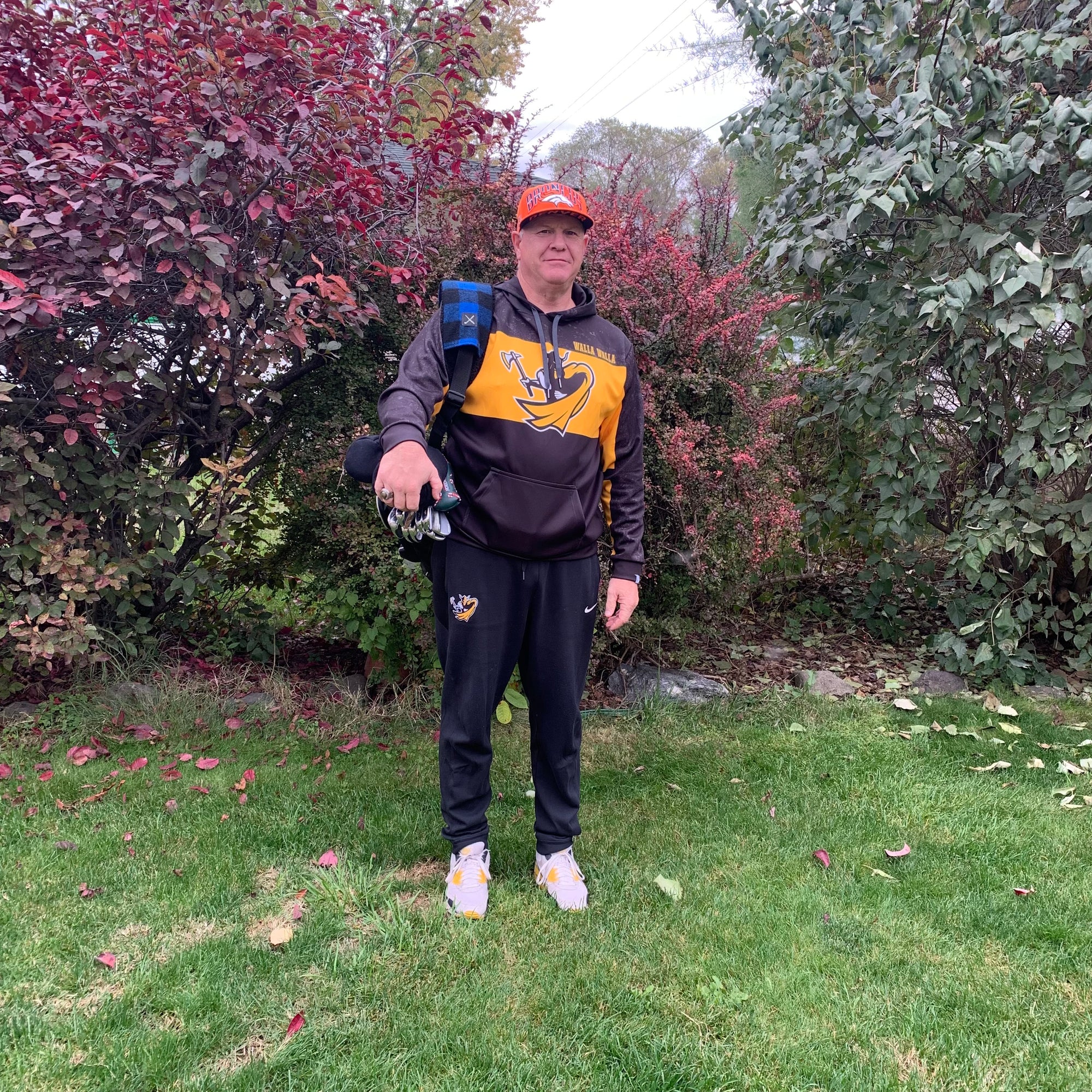 blue and black golf bag strap cover